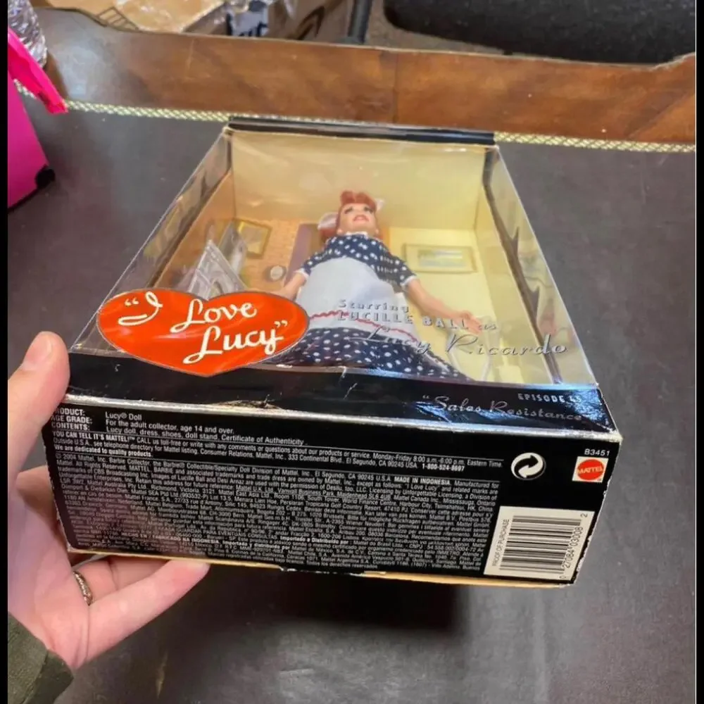Sales resistance I Love Lucy Barbie‎
